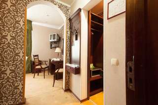 Отель Rush Hotel Нур-Султан Стандартный двухместный номер с 2 отдельными кроватями-6